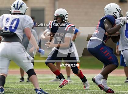 Thumbnail 1 in Quinlin Ford Vs Life Waxahachie(Varsity Scrimmage) photogallery.