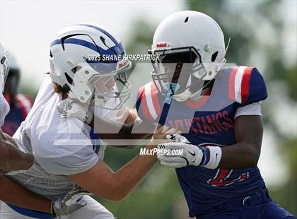 Thumbnail 2 in Quinlin Ford Vs Life Waxahachie(Varsity Scrimmage) photogallery.
