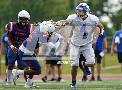 Thumbnail 2 in Quinlin Ford Vs Life Waxahachie(Varsity Scrimmage) photogallery.