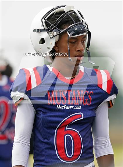 Thumbnail 3 in Quinlin Ford Vs Life Waxahachie(Varsity Scrimmage) photogallery.