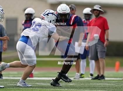 Thumbnail 2 in Quinlin Ford Vs Life Waxahachie(Varsity Scrimmage) photogallery.