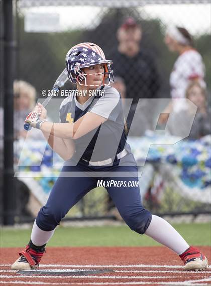 Thumbnail 3 in Niagara Falls @ Clarence (NYSPHSAA Section 6 Class AA Semifinal) photogallery.