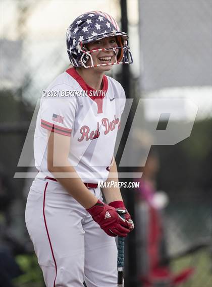 Thumbnail 3 in Niagara Falls @ Clarence (NYSPHSAA Section 6 Class AA Semifinal) photogallery.