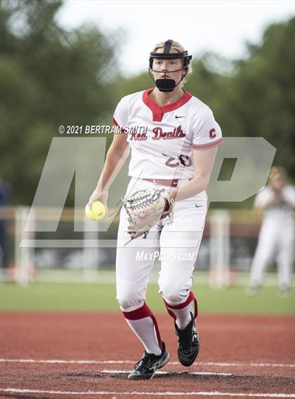 Thumbnail 2 in Niagara Falls @ Clarence (NYSPHSAA Section 6 Class AA Semifinal) photogallery.