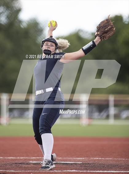 Thumbnail 1 in Niagara Falls @ Clarence (NYSPHSAA Section 6 Class AA Semifinal) photogallery.