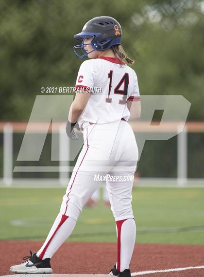 Thumbnail 3 in Niagara Falls @ Clarence (NYSPHSAA Section 6 Class AA Semifinal) photogallery.