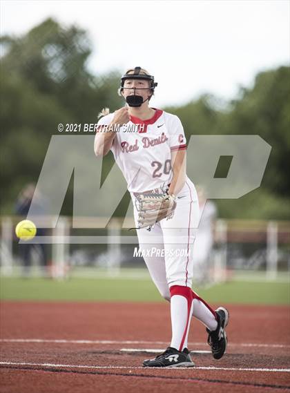 Thumbnail 1 in Niagara Falls @ Clarence (NYSPHSAA Section 6 Class AA Semifinal) photogallery.