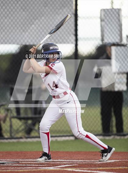 Thumbnail 2 in Niagara Falls @ Clarence (NYSPHSAA Section 6 Class AA Semifinal) photogallery.