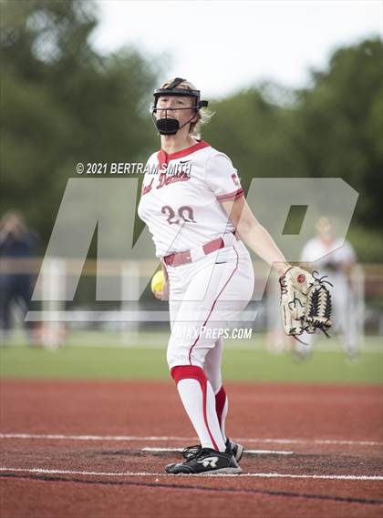 Thumbnail 3 in Niagara Falls @ Clarence (NYSPHSAA Section 6 Class AA Semifinal) photogallery.