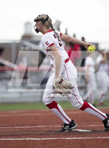 Thumbnail 3 in Niagara Falls @ Clarence (NYSPHSAA Section 6 Class AA Semifinal) photogallery.