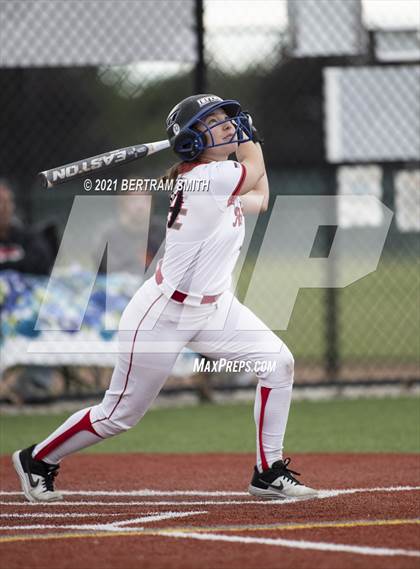 Thumbnail 1 in Niagara Falls @ Clarence (NYSPHSAA Section 6 Class AA Semifinal) photogallery.