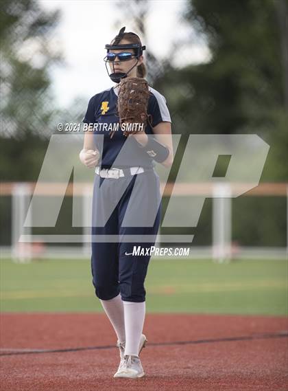 Thumbnail 2 in Niagara Falls @ Clarence (NYSPHSAA Section 6 Class AA Semifinal) photogallery.