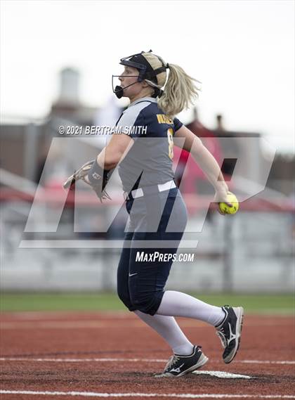 Thumbnail 1 in Niagara Falls @ Clarence (NYSPHSAA Section 6 Class AA Semifinal) photogallery.