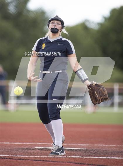 Thumbnail 1 in Niagara Falls @ Clarence (NYSPHSAA Section 6 Class AA Semifinal) photogallery.