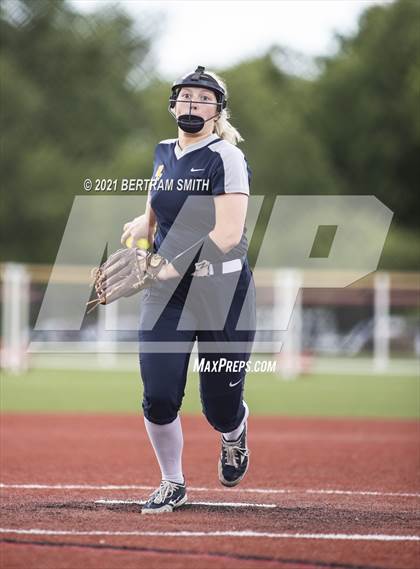 Thumbnail 1 in Niagara Falls @ Clarence (NYSPHSAA Section 6 Class AA Semifinal) photogallery.