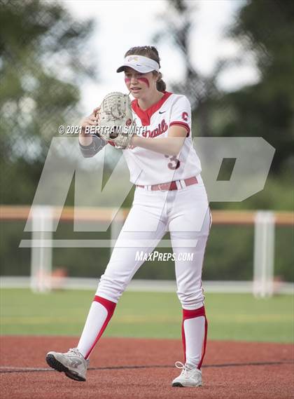 Thumbnail 3 in Niagara Falls @ Clarence (NYSPHSAA Section 6 Class AA Semifinal) photogallery.