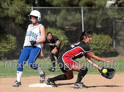 Thumbnail 3 in Glendale @ Burbank photogallery.