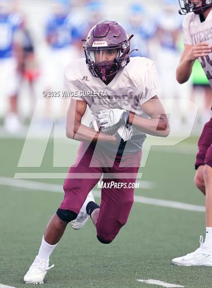 Thumbnail 3 in New Braunfels @ Dripping Springs (Scrimmage) photogallery.