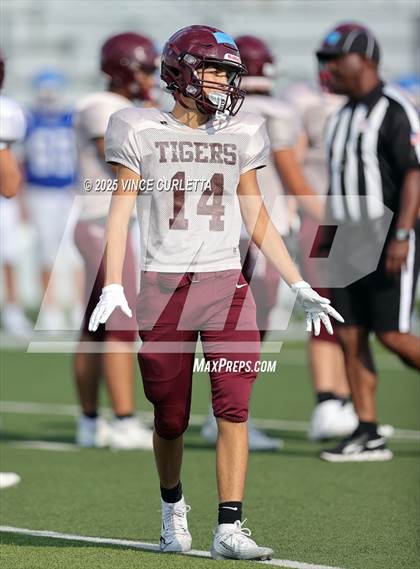 Thumbnail 2 in New Braunfels @ Dripping Springs (Scrimmage) photogallery.