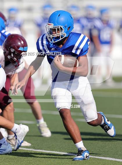 Thumbnail 3 in New Braunfels @ Dripping Springs (Scrimmage) photogallery.