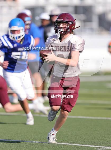Thumbnail 2 in New Braunfels @ Dripping Springs (Scrimmage) photogallery.
