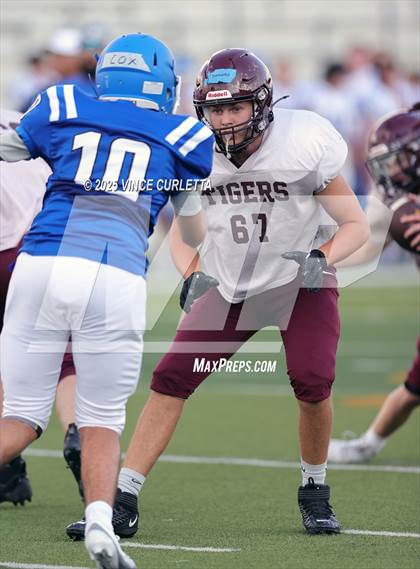 Thumbnail 2 in New Braunfels @ Dripping Springs (Scrimmage) photogallery.