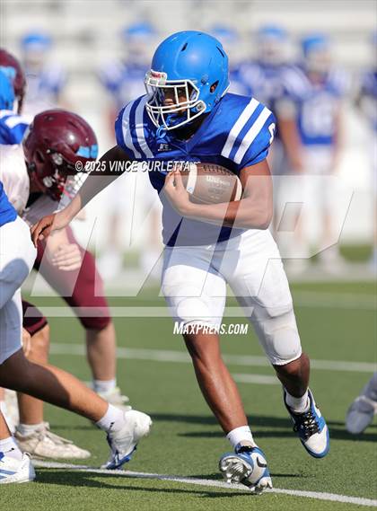 Thumbnail 2 in New Braunfels @ Dripping Springs (Scrimmage) photogallery.
