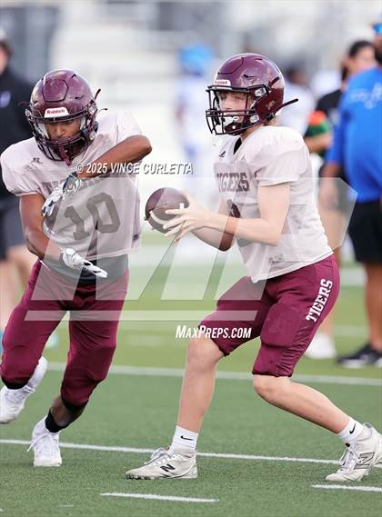 Thumbnail 3 in New Braunfels @ Dripping Springs (Scrimmage) photogallery.