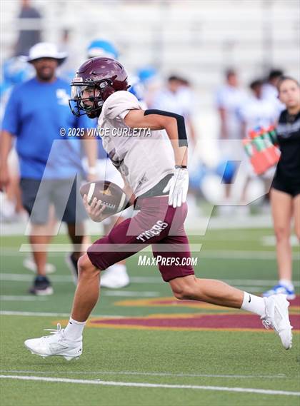 Thumbnail 1 in New Braunfels @ Dripping Springs (Scrimmage) photogallery.