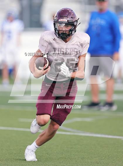 Thumbnail 3 in New Braunfels @ Dripping Springs (Scrimmage) photogallery.