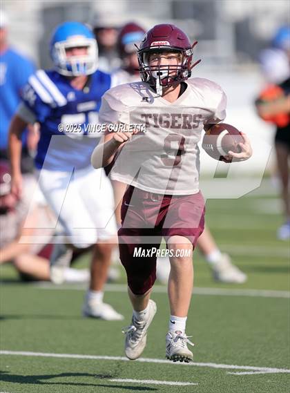 Thumbnail 1 in New Braunfels @ Dripping Springs (Scrimmage) photogallery.