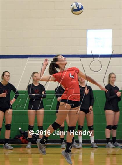 Thumbnail 3 in Flintridge Sacred Heart vs. Valley Christian (Durango Fall Classic) photogallery.
