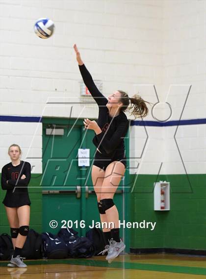 Thumbnail 1 in Flintridge Sacred Heart vs. Valley Christian (Durango Fall Classic) photogallery.