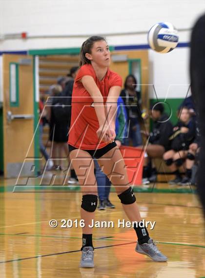 Thumbnail 2 in Flintridge Sacred Heart vs. Valley Christian (Durango Fall Classic) photogallery.