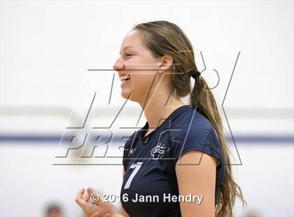 Thumbnail 3 in Flintridge Sacred Heart vs. Valley Christian (Durango Fall Classic) photogallery.
