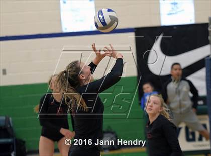 Thumbnail 3 in Flintridge Sacred Heart vs. Valley Christian (Durango Fall Classic) photogallery.