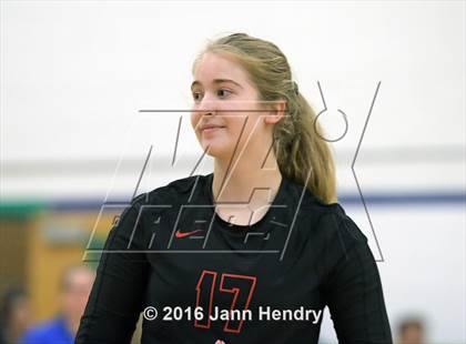 Thumbnail 2 in Flintridge Sacred Heart vs. Valley Christian (Durango Fall Classic) photogallery.