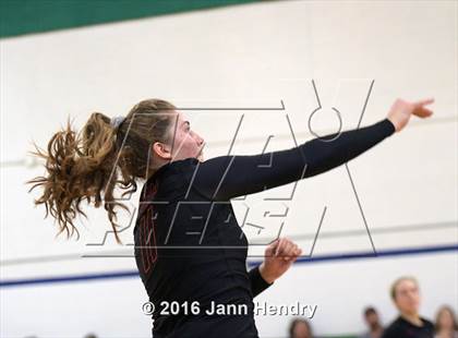 Thumbnail 3 in Flintridge Sacred Heart vs. Valley Christian (Durango Fall Classic) photogallery.
