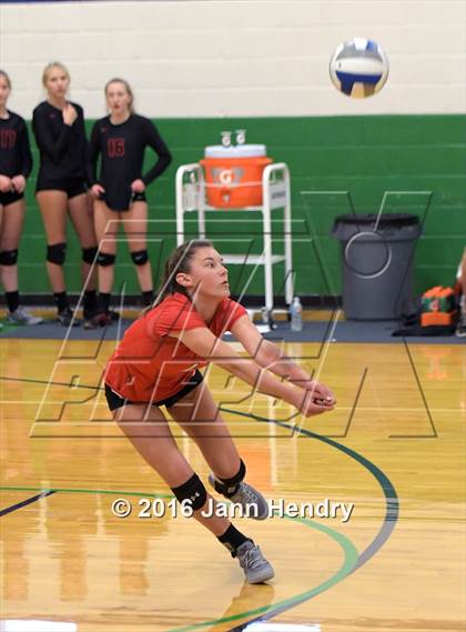 Thumbnail 3 in Flintridge Sacred Heart vs. Valley Christian (Durango Fall Classic) photogallery.