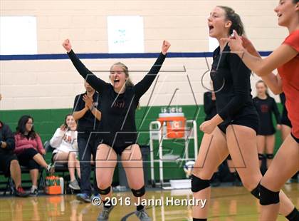 Thumbnail 2 in Flintridge Sacred Heart vs. Valley Christian (Durango Fall Classic) photogallery.