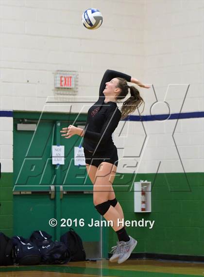 Thumbnail 3 in Flintridge Sacred Heart vs. Valley Christian (Durango Fall Classic) photogallery.