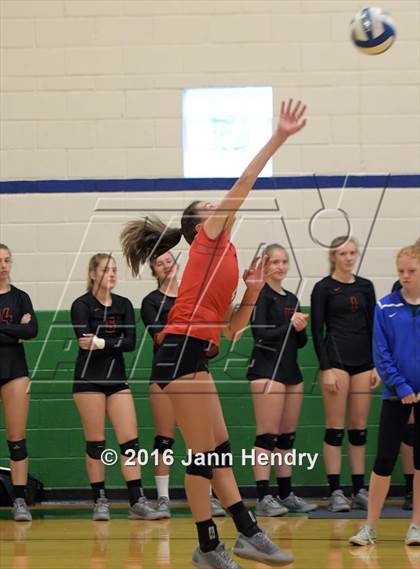 Thumbnail 2 in Flintridge Sacred Heart vs. Valley Christian (Durango Fall Classic) photogallery.