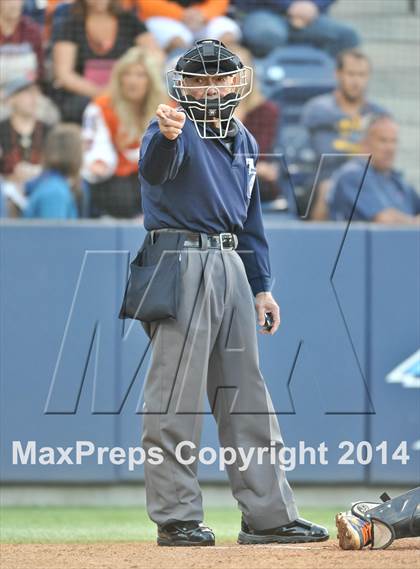 Thumbnail 3 in Grossmont vs. Valhalla (CIF SDS D1 Final) photogallery.