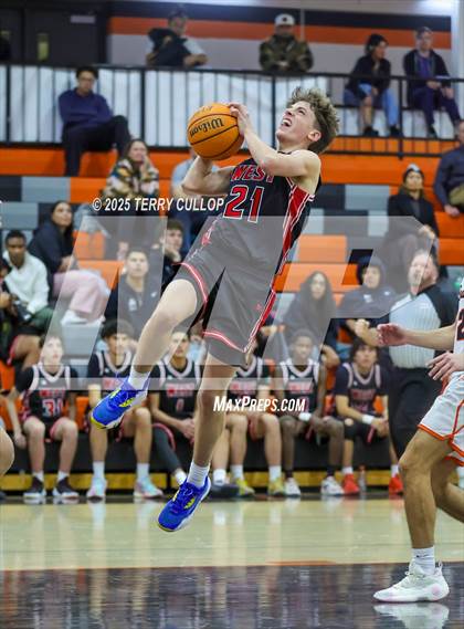 Thumbnail 1 in West @ Murray photogallery.