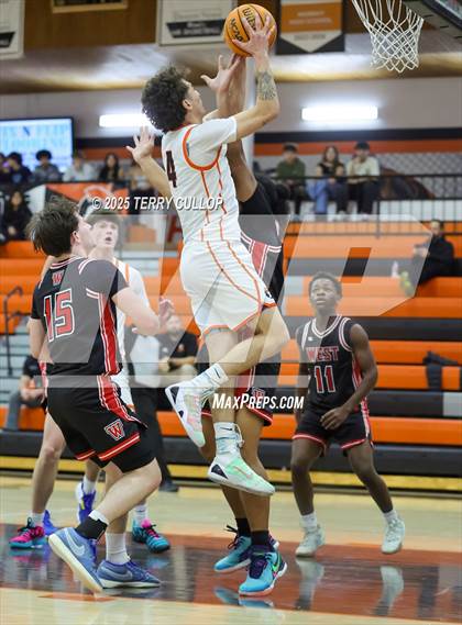 Thumbnail 2 in West @ Murray photogallery.