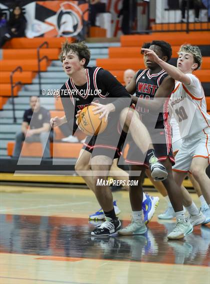 Thumbnail 1 in West @ Murray photogallery.