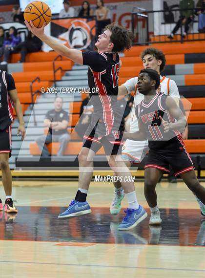 Thumbnail 2 in West @ Murray photogallery.