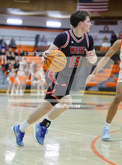 Thumbnail 1 in West @ Murray photogallery.