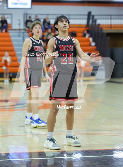 Thumbnail 1 in West @ Murray photogallery.