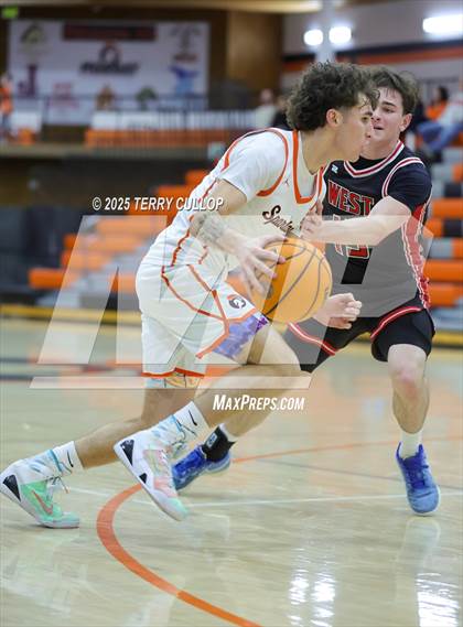 Thumbnail 3 in West @ Murray photogallery.